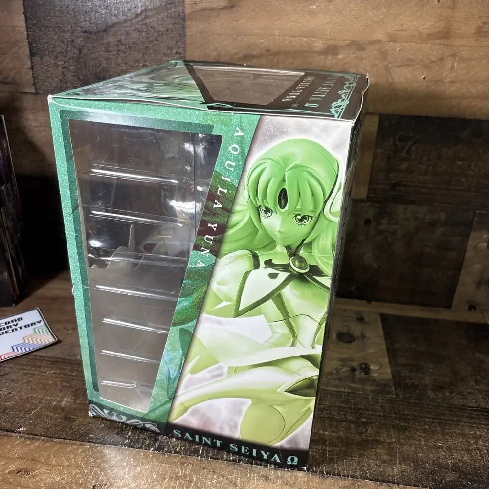 MegaHouse Saint Seiya Omega Eagle Aquila Yuna Bronze Figure New Box Damage